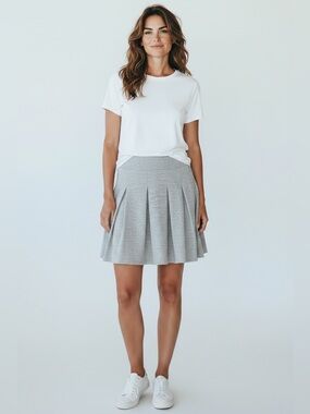 The Limited Box Pleat Skirt // Gray // Large // NEW